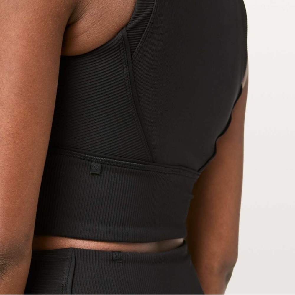 Lululemon Kick Serve Bra Texture - Picture 5 of 9